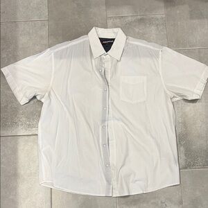 Men's White Short Sleeve Button Down Shirt